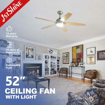 Chất lượng Quạt trần hiện đại 52 inch với động cơ DC âm thầm và dòng không khí đảo ngược - Đèn LED và điều khiển từ xa nhà máy